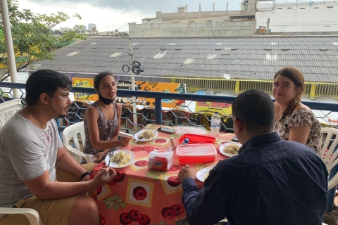 Santa Marta: Geführtes Essen zu Fuß erleben
