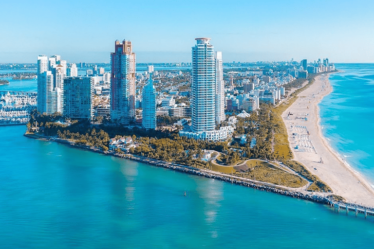 Miami: South Beach: Tour particular de 30 minutos em um helicóptero de luxo