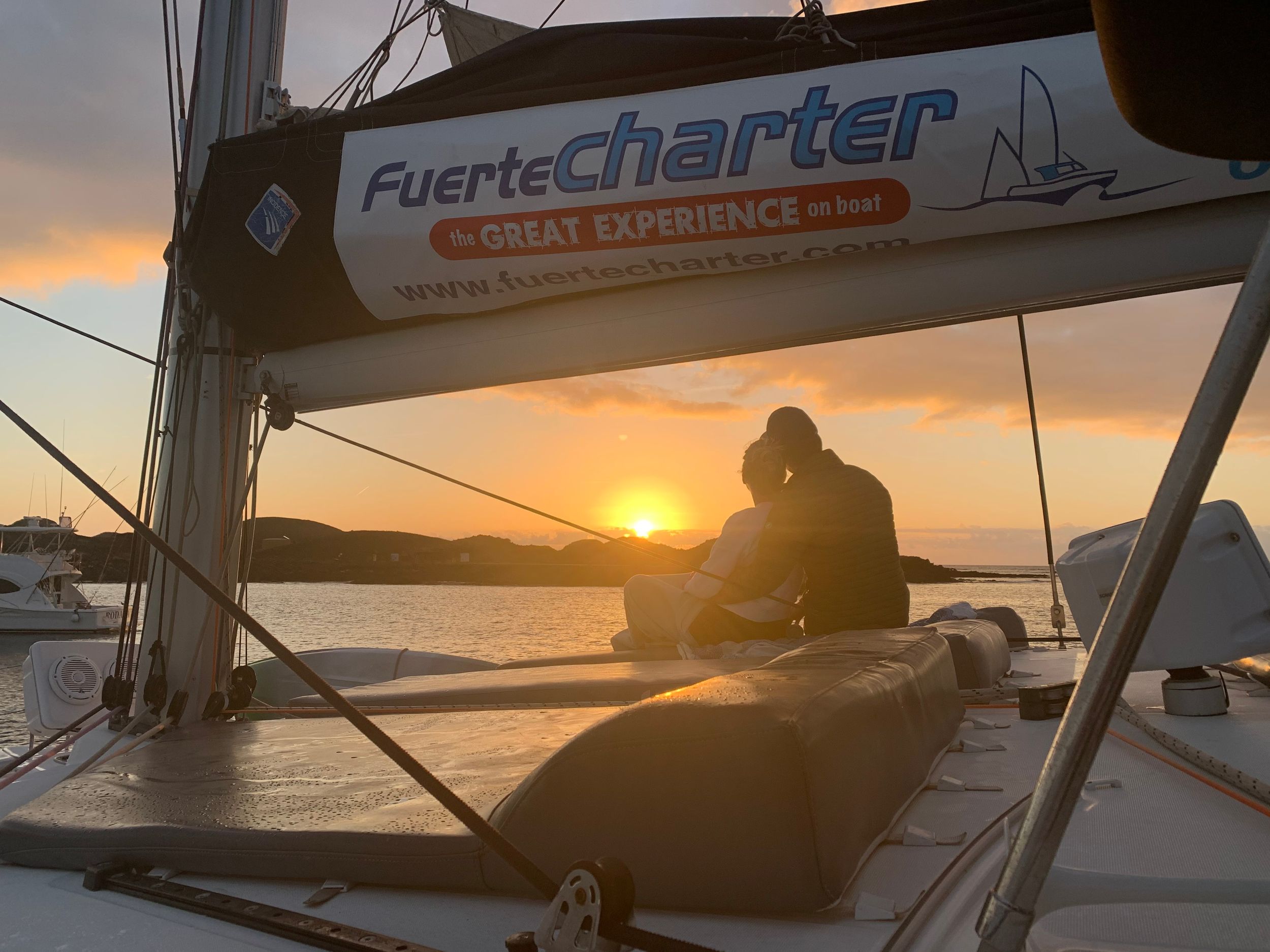 Fuerteventura: Katamaran-Ausflug bei Sonnenuntergang zur Insel Lobos