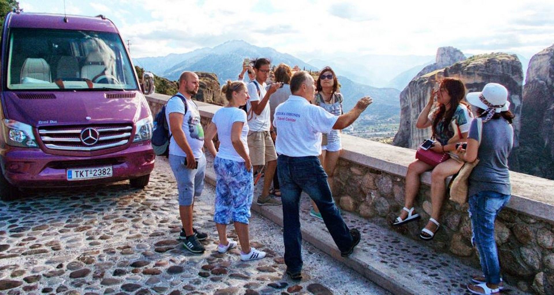 Athen: Geführte Tour zu den Meteora-Klöstern und Eremitenhöhlen