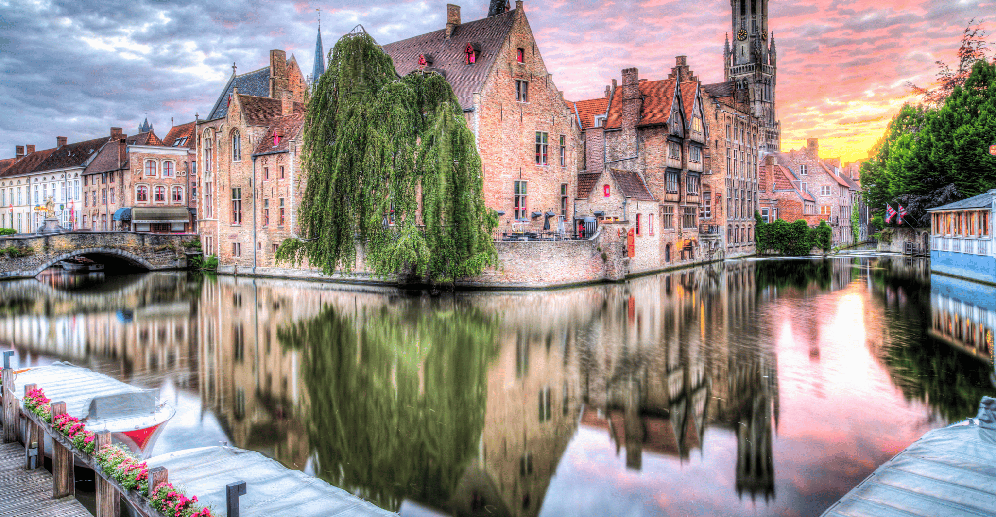 Bruges, Self-Guided Highlights Scavenger Hunt & Walking Tour - Hizvo