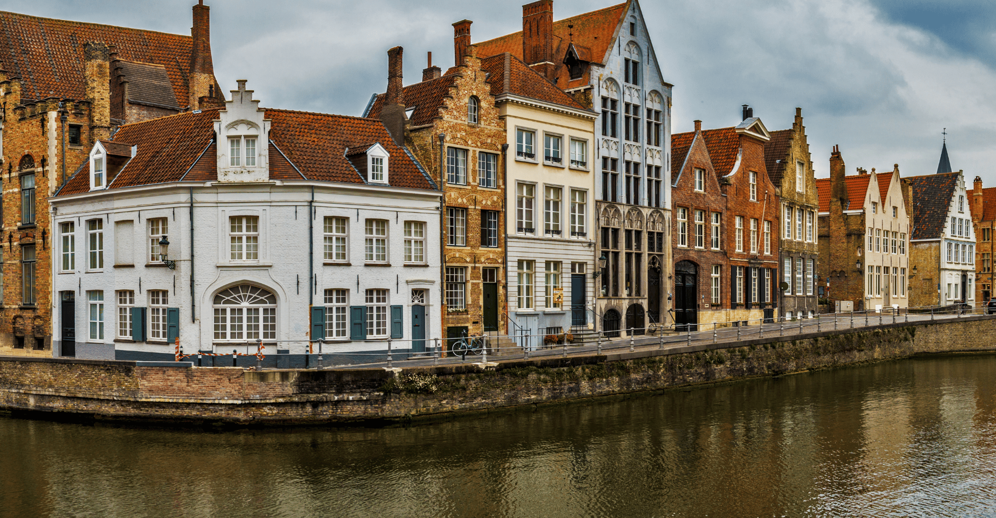 Bruges, Self-Guided Highlights Scavenger Hunt & Walking Tour - Hizvo