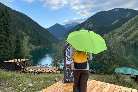 Almaty : Excursion de 2 jours aux lacs Kolsai-Kaindy et au canyon de CharynVisite nocturne de 2 jours avec départ en soirée et séjour de 2 nuits