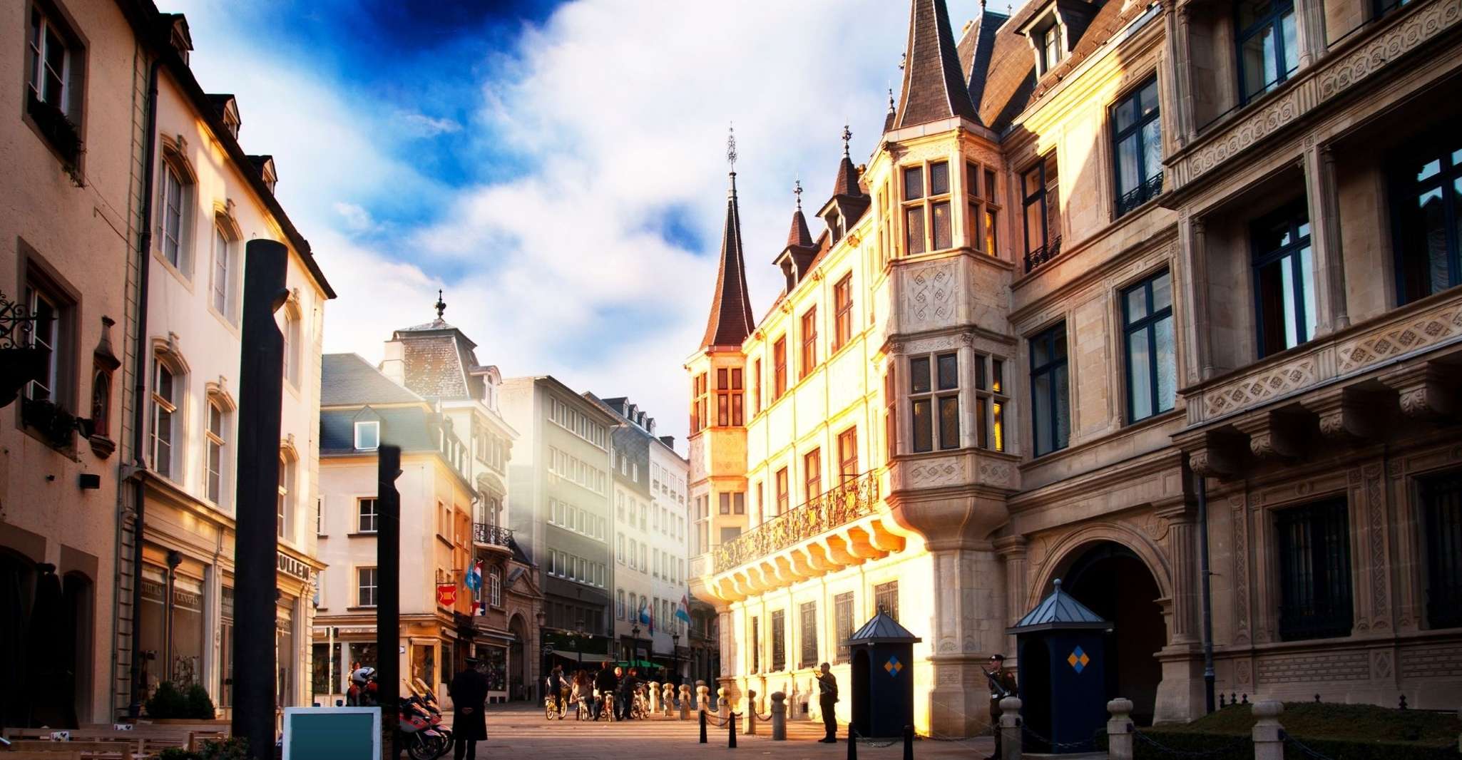 Luxembourg, Faits saillants Chasse au trésor autoguidée et tournée - Hizvo