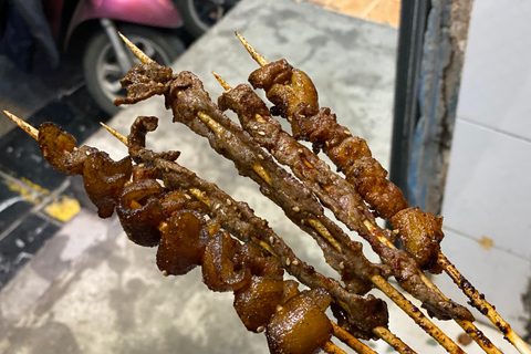 Guilin: Private City Tour with Coffee & Street Food