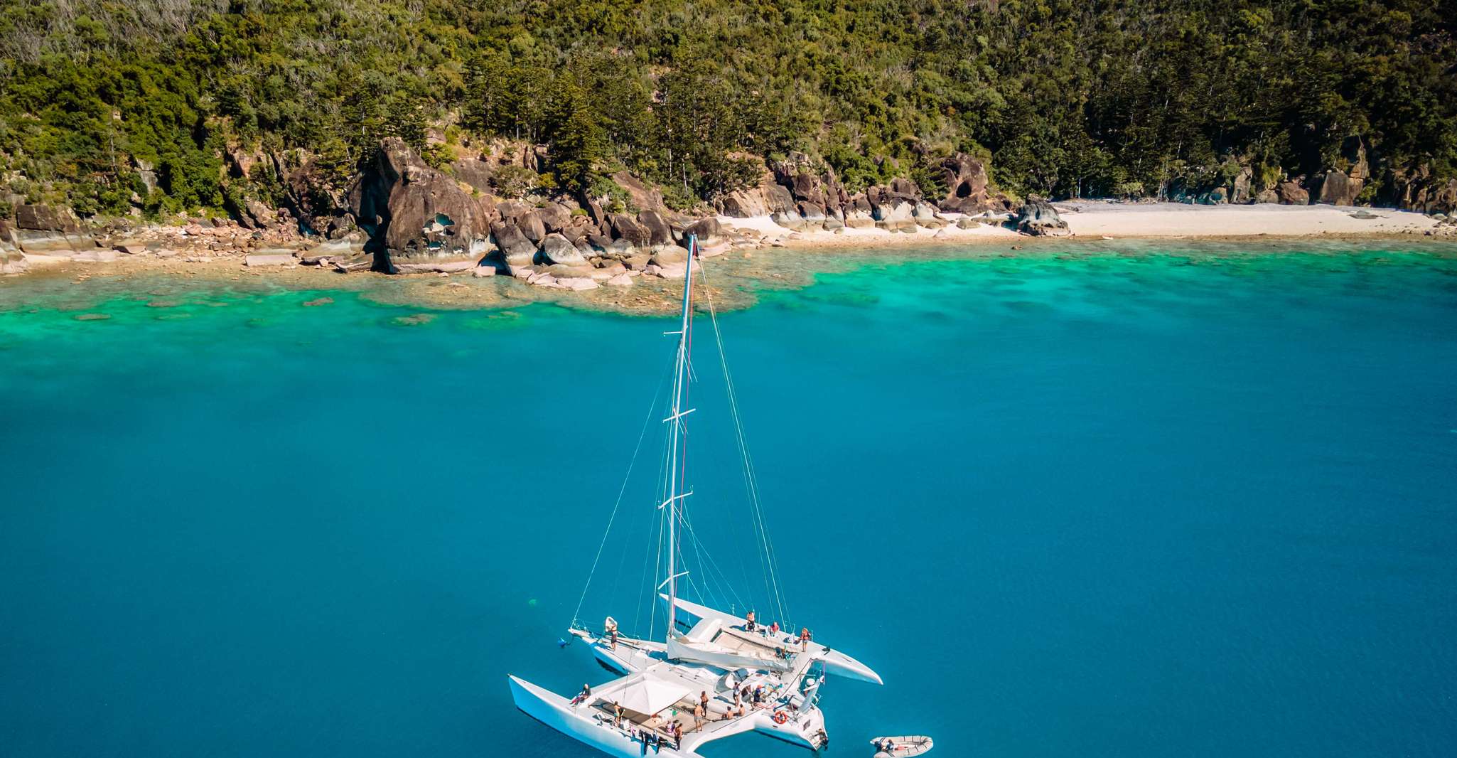 Airlie Beach, 2-Day Whitsunday Islands Sailing Snorkel Tour - Housity