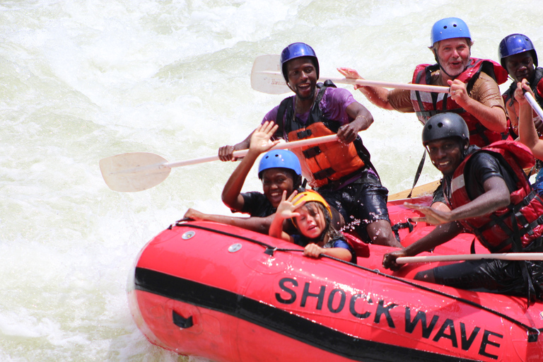 Fleuve Zambèze : rafting en eaux vives adapté aux enfantsDepuis les chutes Victoria : rafting en eau vive adapté aux enfants