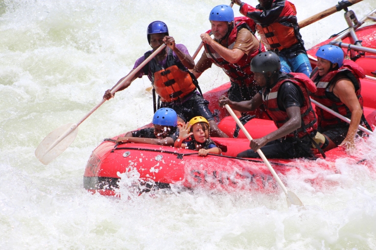 Zambezi-rivier: kindvriendelijke wildwaterraftenVan Victoria Falls: kindvriendelijke wildwaterraften