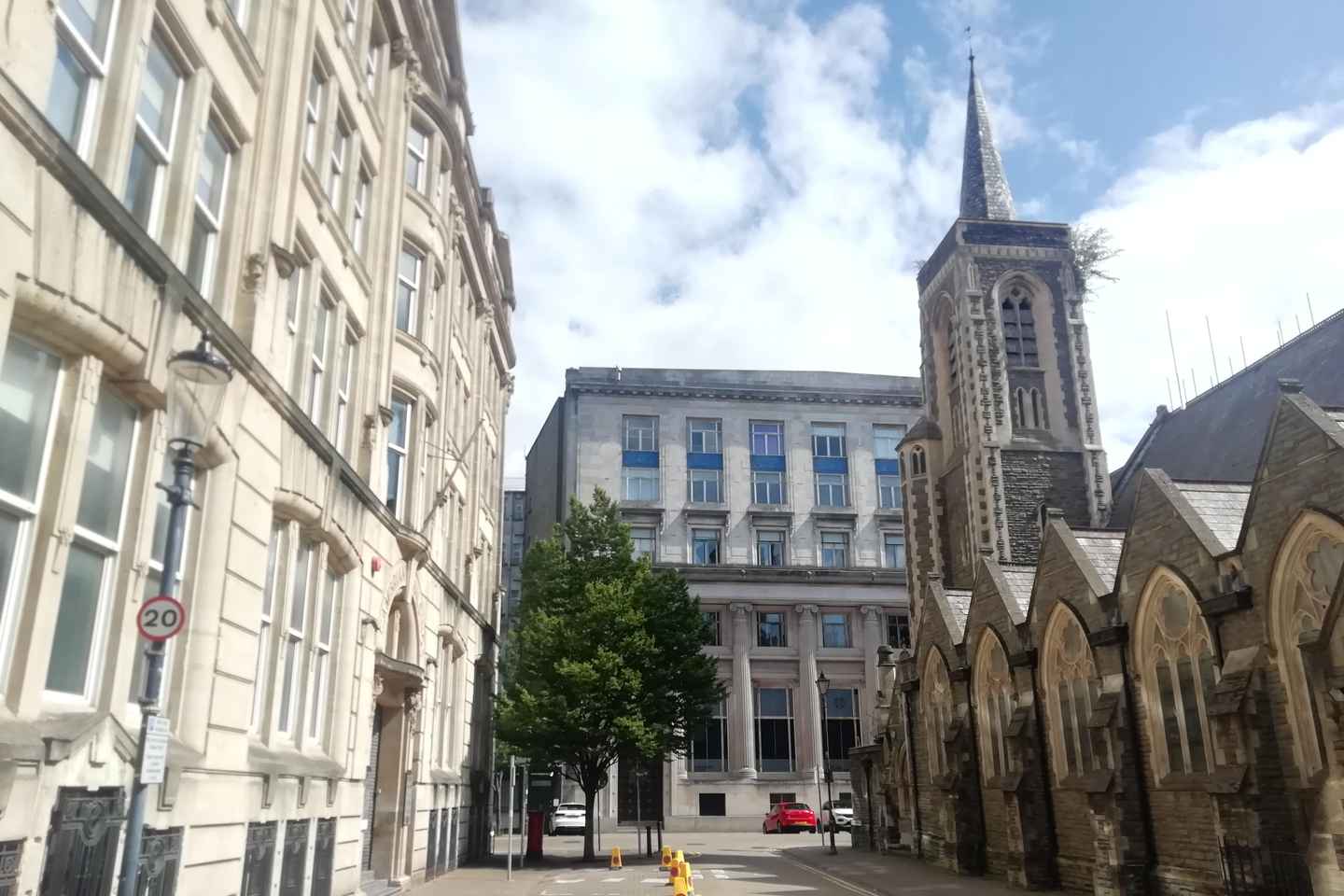 卡迪夫：私人神秘博士漫步之旅