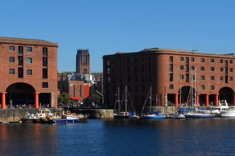Liverpool: City Highlights Private Taxi Tour