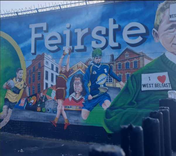 Белфаст: фрески на такси