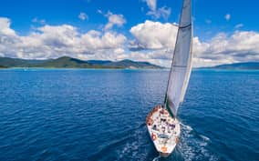 From Airlie Beach: 2-Day Whitsundays Sailing & Camping Trip