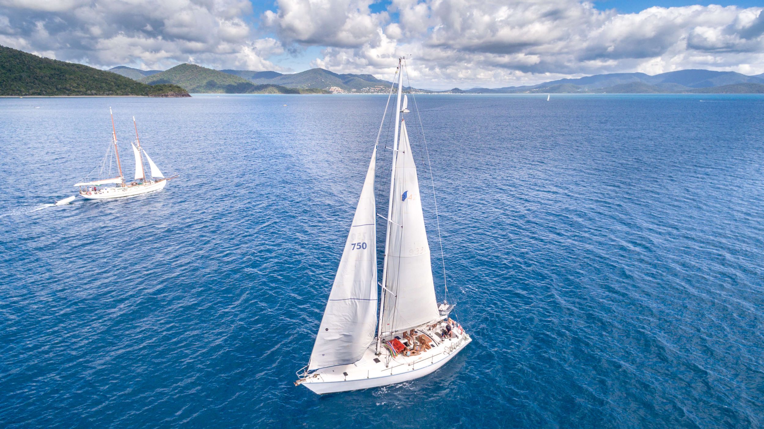 Airlie Beach: Great Barrier Reef 2-Tage, 2-Nächte Segeltour