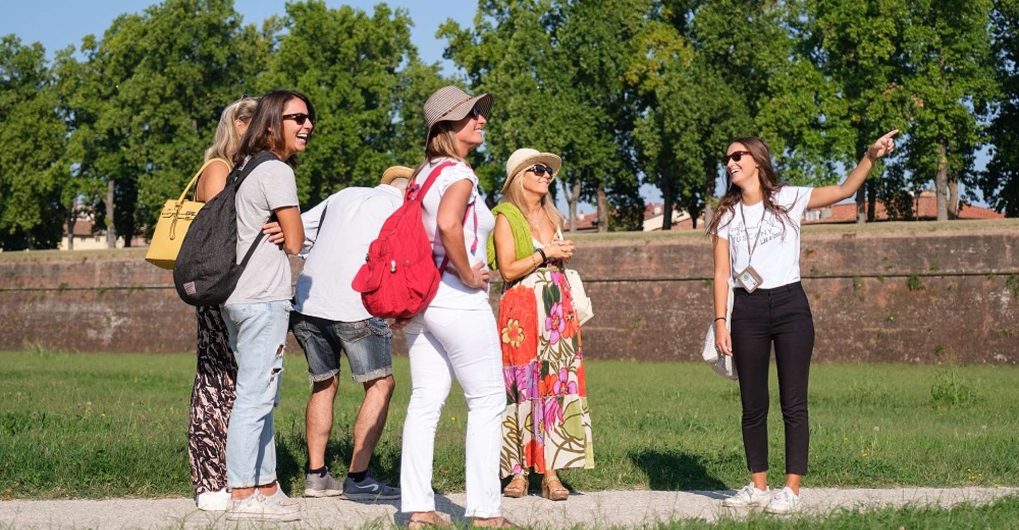 Lucca, Aperitivo Abendessen und Weintour - Hizvo