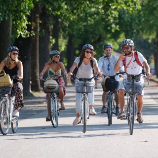 Lucca: bici e morsi di 3 ore Avventura gastronomica come un locale
