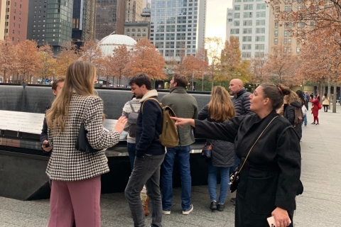 Nowy Jork: 1-godzinna wycieczka piesza z przewodnikiem po strefie Ground Zero1-godzinna piesza wycieczka z przewodnikiem po Ground Zero – język angielski