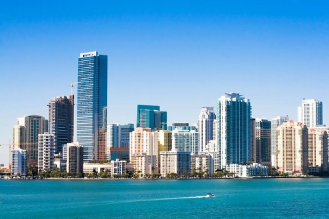 Miami: visita guiada por la ciudad y paseo en barcoPunto de encuentro South Beach 10:30am