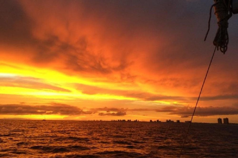 Panama City Beach: Sunset Sail on the Privateer Catamaran