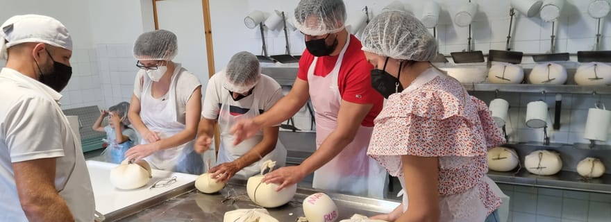Minorque : Fabrication de fromage et dégustation de produits frais de la ferme