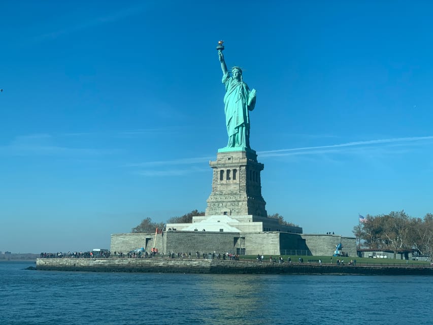 Nyc Visita Guiada Privada En Grupo O En Familia A La Estatua De La