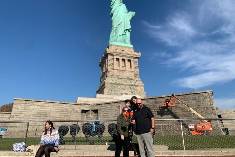 New York: Statue of Liberty Private Tour for Families Statue of Liberty Private Tour for Families - English