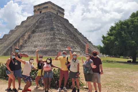 From Cancún: Chichén Itzá Early Access with Cenote & Lunch