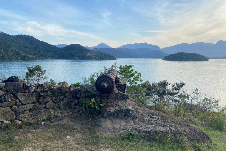 Paraty: een speedboot-ervaring bij zonsondergangParaty: Geniet van de zonsondergang in een speedboot