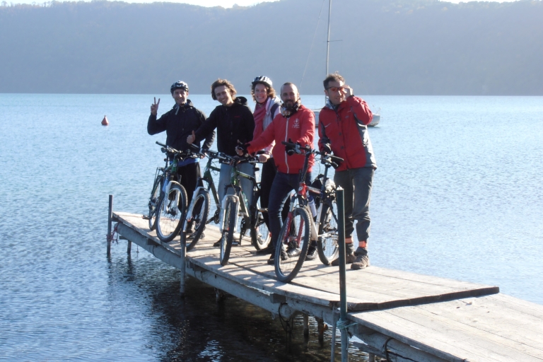 Rome: visite privée d'une journée en vélo électrique sur la voie Appienne et le lac AlbanoVisite en néerlandais
