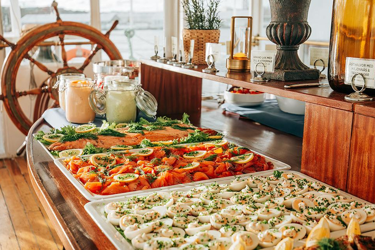 Gothenburg: Shrimp & Salmon Cruise with Live Music