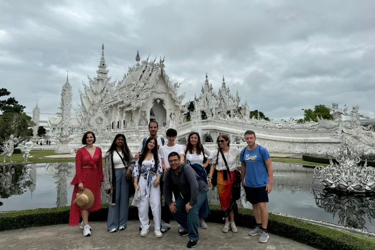 Chiang Rai:Guided Highlights Full-Day Tour-FREE LUNCH BUFFET Experience the Wonders of Chiang Rai with Free Thai Buffet
