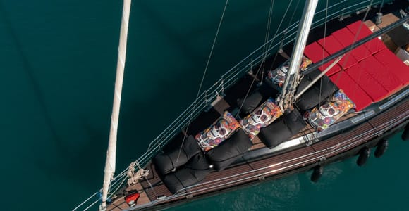 Mykonos: Boutique Sunset Sailing Experience aboard Calypso