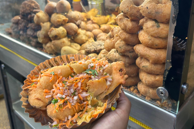 Bangalore: Cerimónia Tika e tour gastronômico de rua com lembrançasBangalore: Cerimónia Tika e tour gastronômico pelas ruas com lembranças