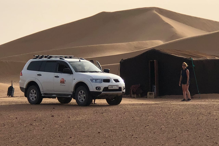 De Marrakech: viagem de 2 dias ao deserto do Saara com passeio de camelo