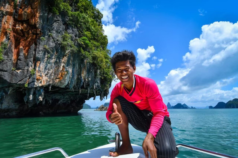 Phuket: Isola di James Bond in motoscafo con canoa e pranzoPhuket: isola di James Bond in motoscafo con canoa e pranzo