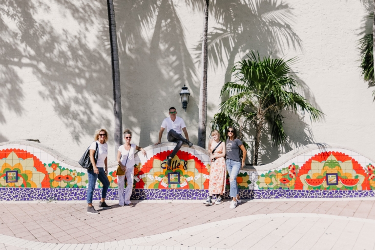 Miami: piesza wycieczka z przewodnikiem po Little HavanaWspólna wycieczka grupowa