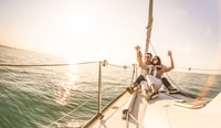 Vigo, Vigo Estuary Privat 1 Nacht romantische Segelboot-Reise - Hizvo