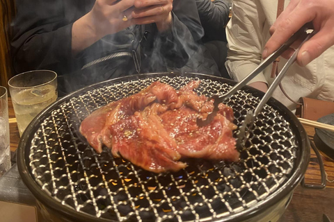 Vida nocturna, comer y beber en Osaka profunda