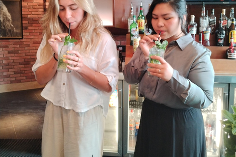 Cocktail Masterclass at Hard Rock Cafe Mallorca