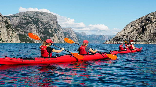 Visit Stavanger Guided Kayaking in Lysefjord in Lysebotn