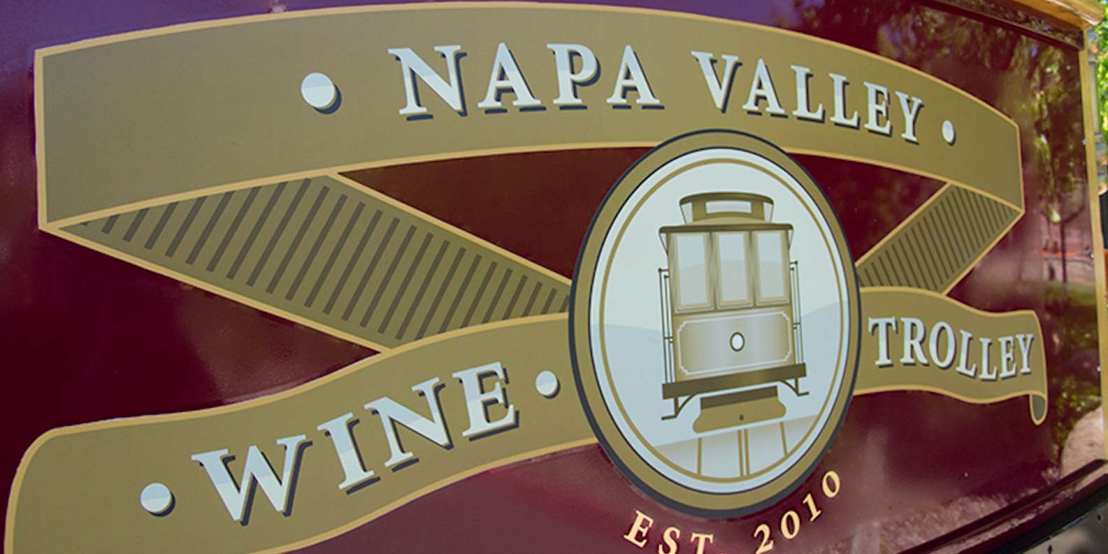 Napa Valley: Wine Tasting Tour by Open Air Trolley & Lunch