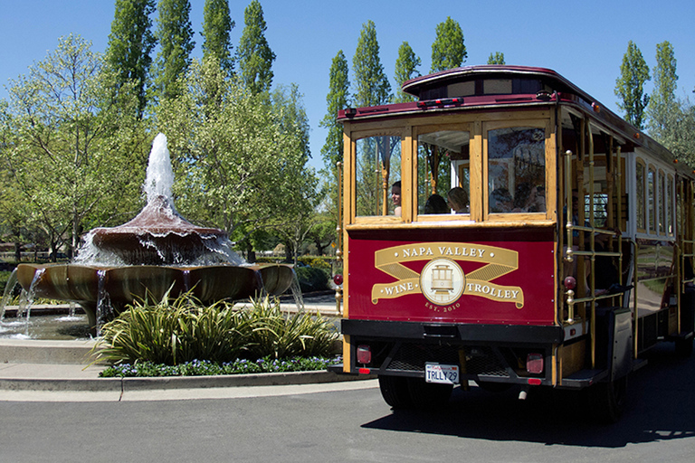 Napa Valley: Wine Tasting Tour by Open Air Trolley &amp; Lunch