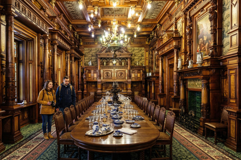 Dracula Castle, Peles Castle and Brașov Day Trip Bucharest COACH TOUR Audio guide in 24 languages