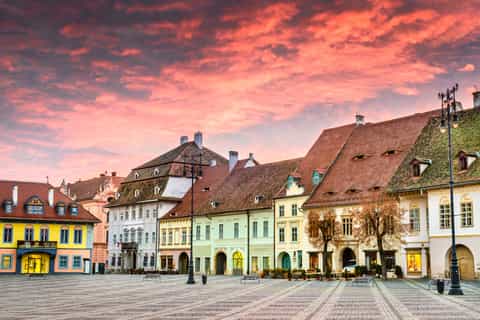 Bucharest: Day Trip to Dracula's Castle and Brasov