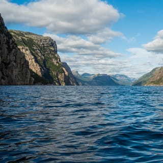 Stavanger: Lysefjord Kayaking Trip with Gear & Snacks