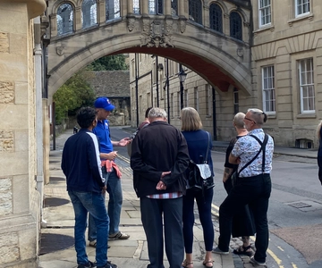 Oxford: Alumni-Led Walking Tour w/New College Entry Option