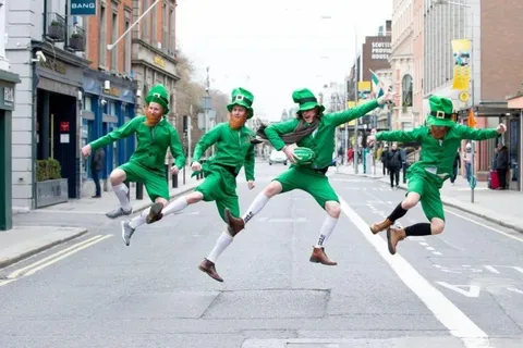 Desfile do Dia de São Patrício: Experiência de tribuna em Dublin