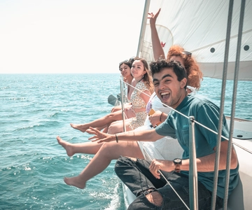 Barcelona: Two-Hour Midday or Sunset Sailing Cruise