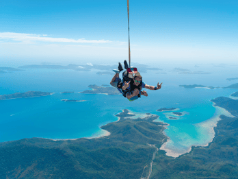 Airlie Beach: Tandem-Fallschirmsprung über den Whitsundays