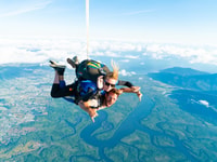Cairns, Tandem Skydive à partir de 15 000 pieds - Hizvo