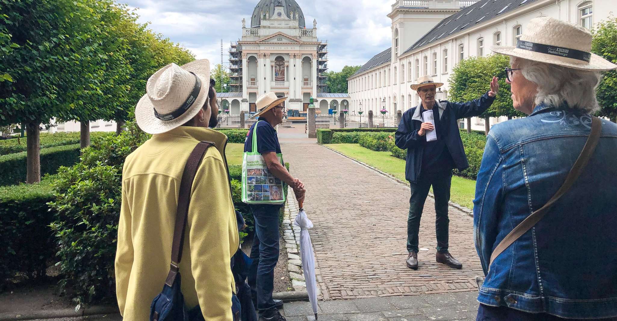 Oudenbosch、ガイド付きシティウォーク - Housity